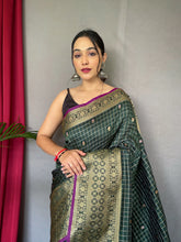 Gold Jacquard Border Small Motifs Saree
